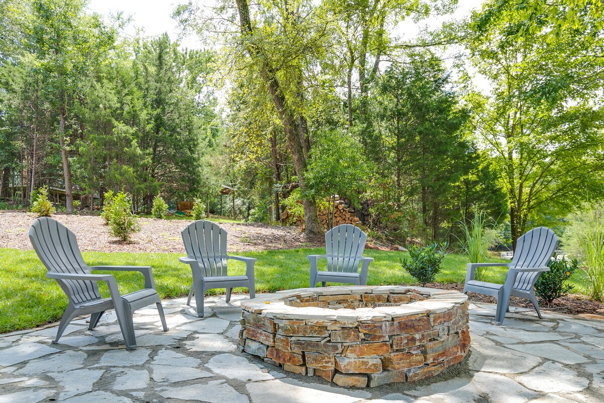 Hyco Lake home photo 2